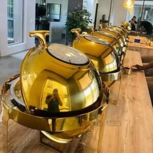 Plat de buffet couleur or